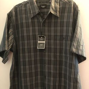 Haggar short sleeved button down shirt
